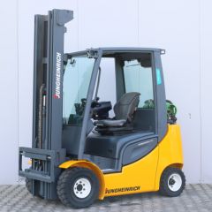 Jungheinrich TFG 320s